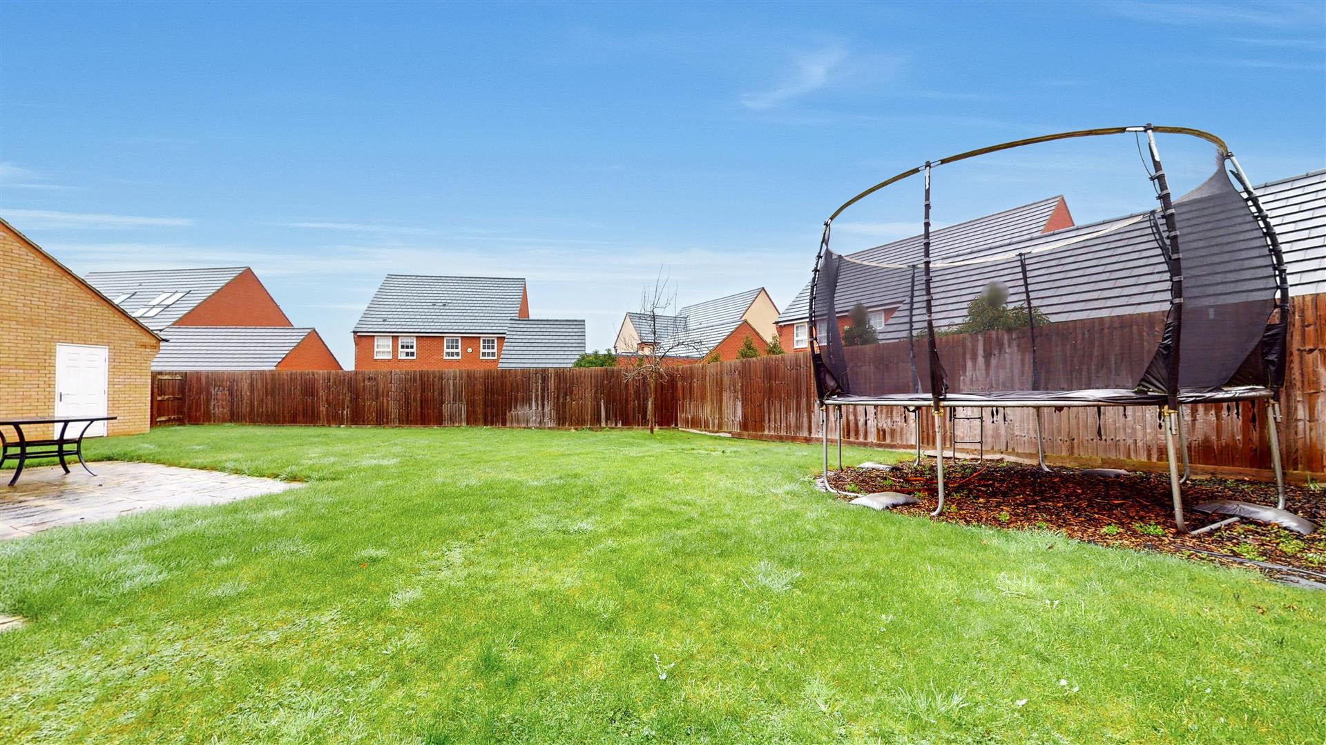 Lamport Crescent, Brooklands, Milton Keynes